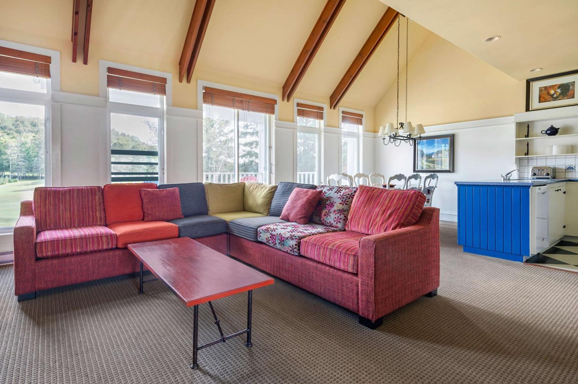 Hilton Grand Vacations Club Tremblant Canada Mont-Tremblant Extérieur photo