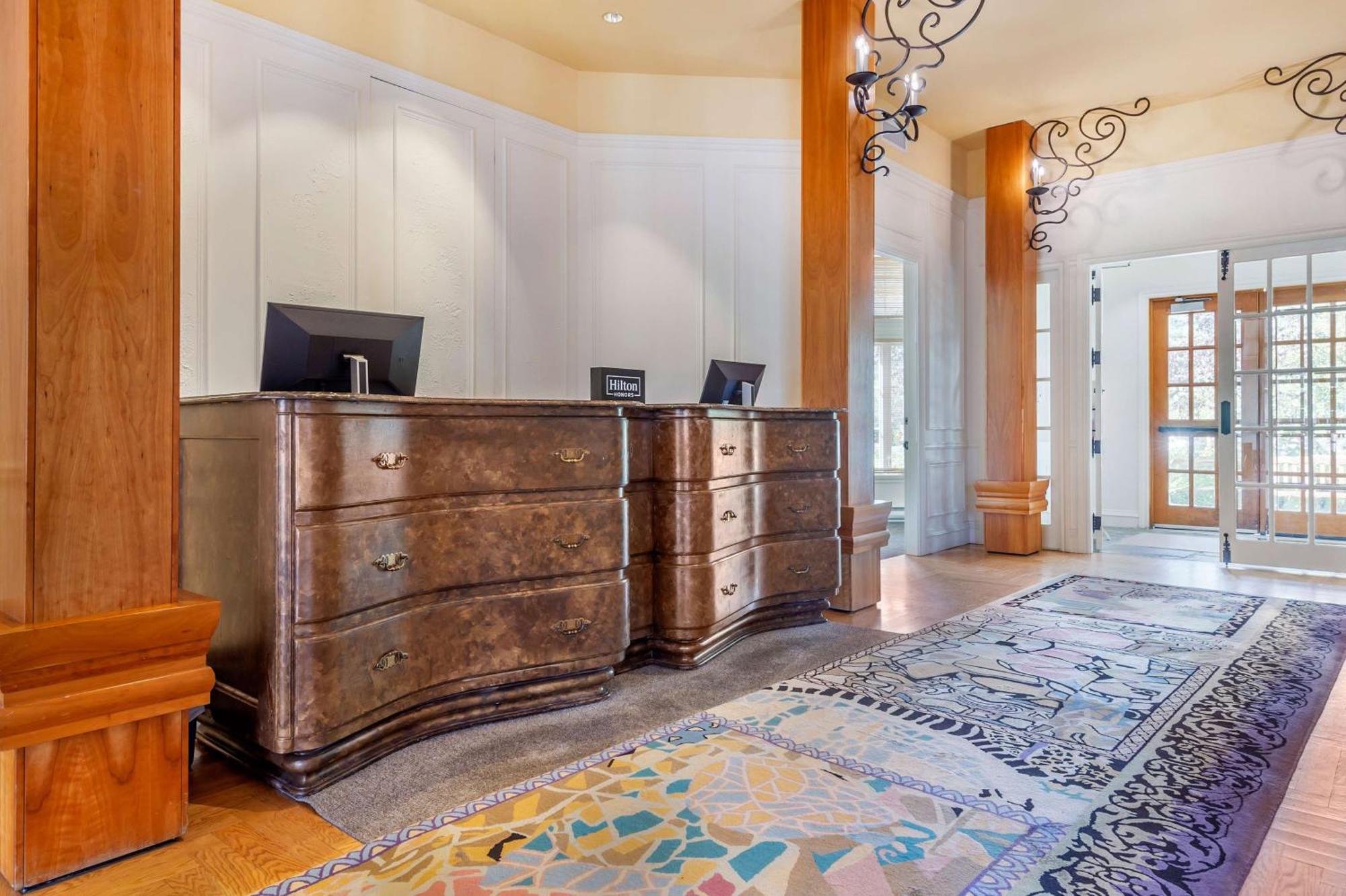 Hilton Grand Vacations Club Tremblant Canada Mont-Tremblant Extérieur photo