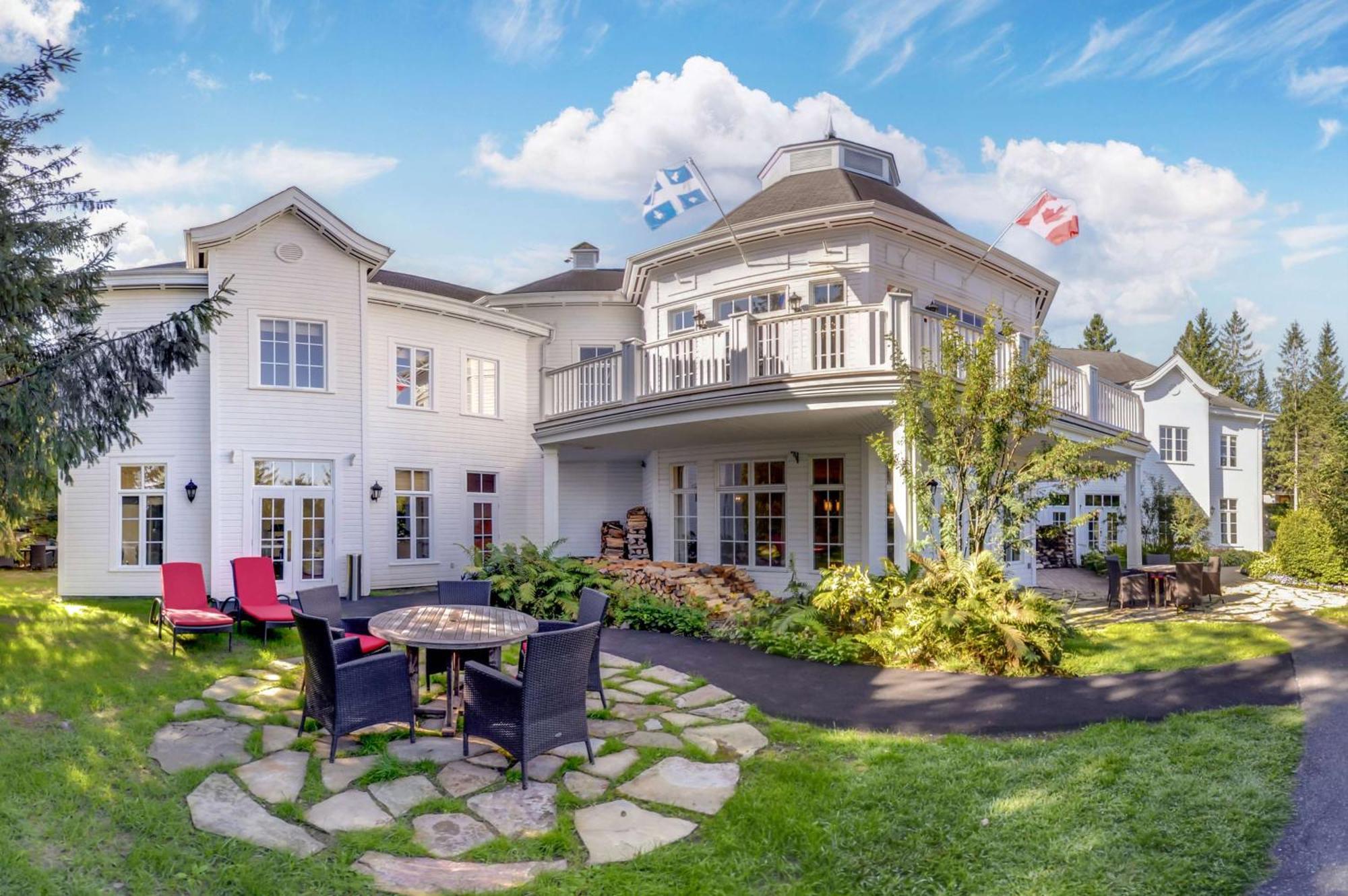 Hilton Grand Vacations Club Tremblant Canada Mont-Tremblant Extérieur photo